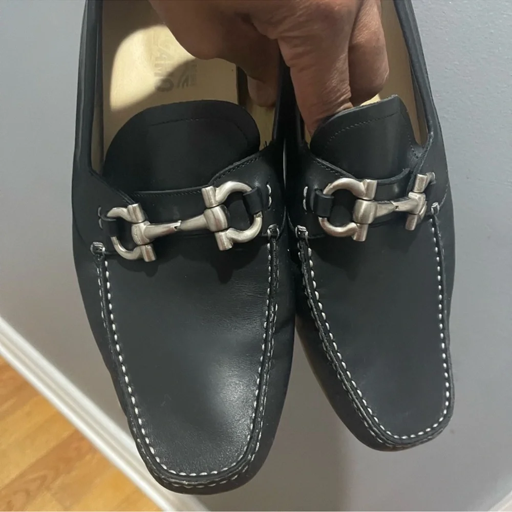 Salvatore Ferragamo Black Leather Loafers with Horsebit Detail Sz 10.5 EE - Picture 5 of 9